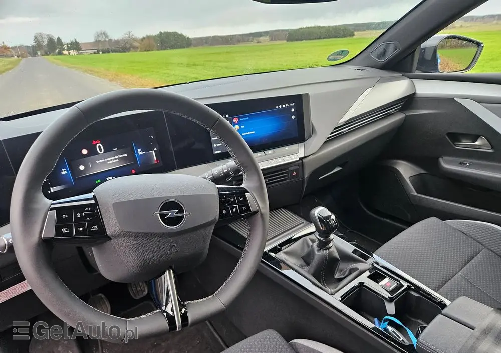 OPEL Astra 1.2 Turbo Business Elegance