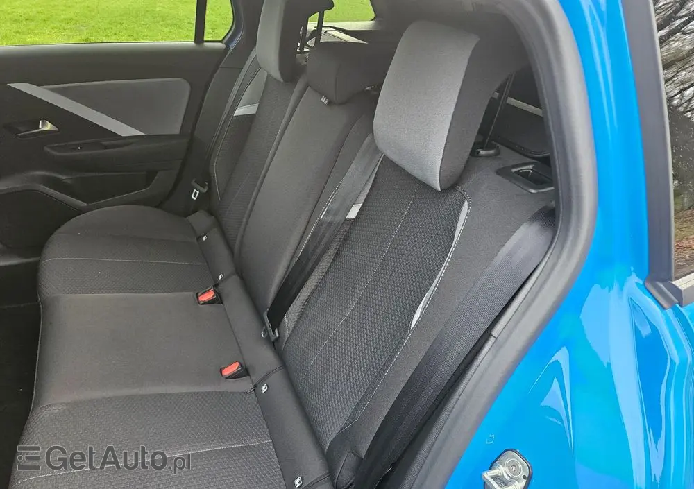 OPEL Astra 1.2 Turbo Business Elegance