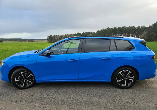 OPEL Astra 1.2 Turbo Business Elegance