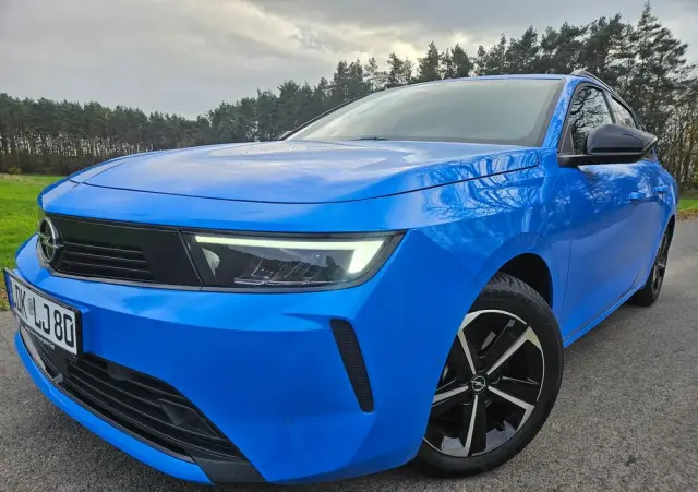 OPEL Astra 1.2 Turbo Business Elegance