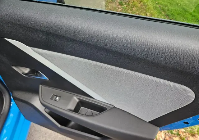 OPEL Astra 1.2 Turbo Business Elegance