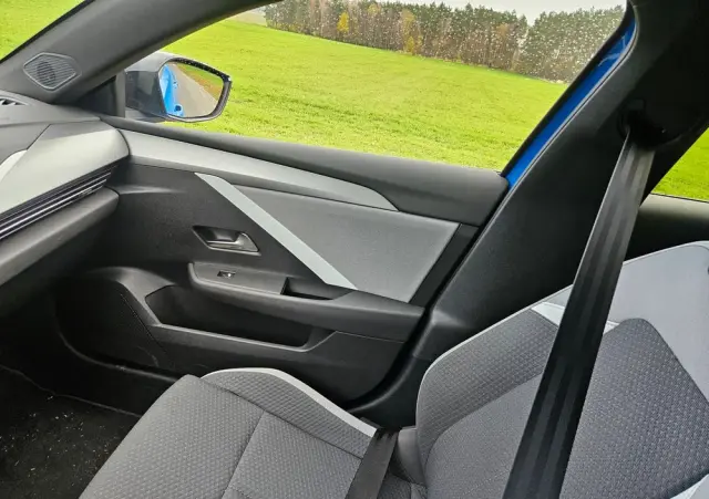 OPEL Astra 1.2 Turbo Business Elegance