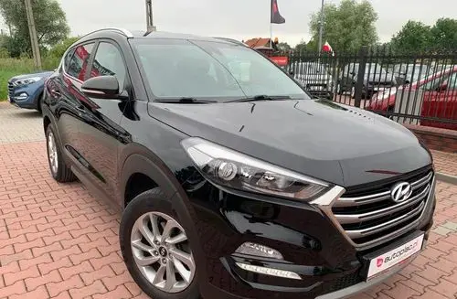 HYUNDAI Tucson 