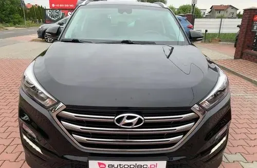 HYUNDAI Tucson 