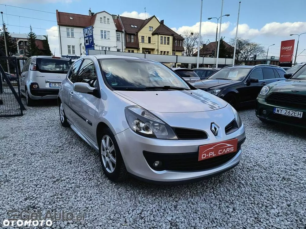 RENAULT Clio 1.6 16V Edition Dynamique