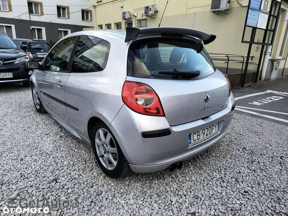 RENAULT Clio 1.6 16V Edition Dynamique