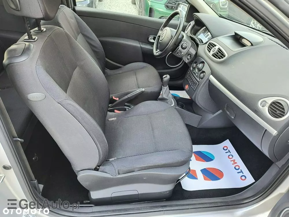 RENAULT Clio 1.6 16V Edition Dynamique