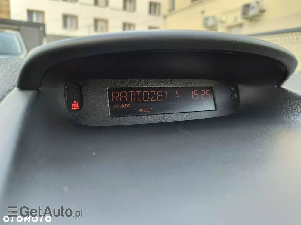 RENAULT Clio 1.6 16V Edition Dynamique