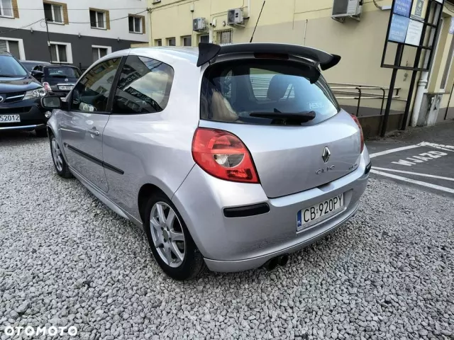 RENAULT Clio 1.6 16V Edition Dynamique