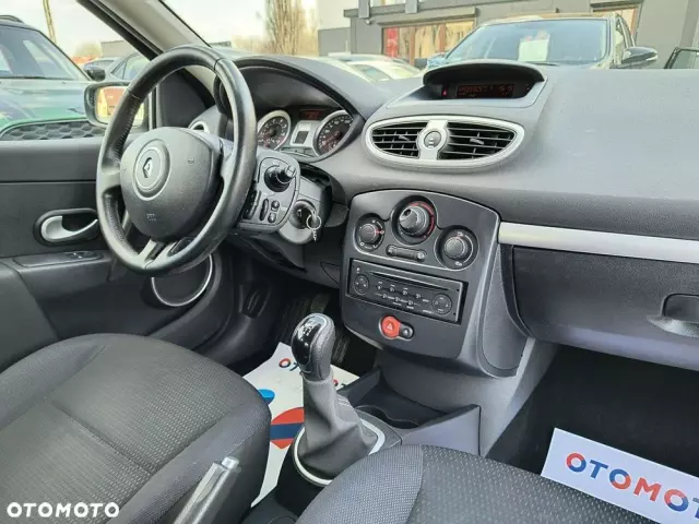 RENAULT Clio 1.6 16V Edition Dynamique