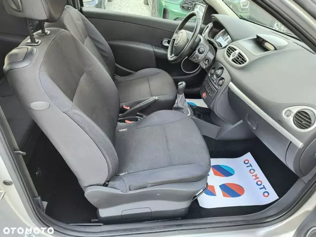 RENAULT Clio 1.6 16V Edition Dynamique