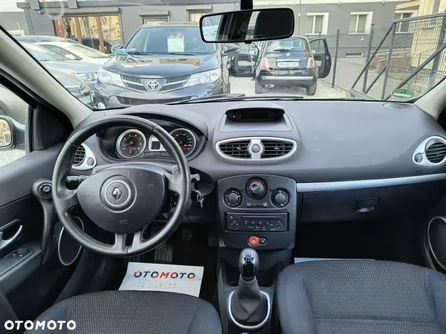 RENAULT Clio 1.6 16V Edition Dynamique