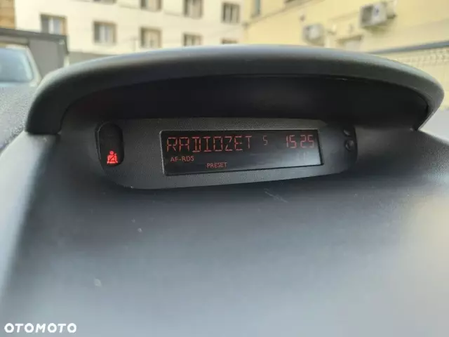 RENAULT Clio 1.6 16V Edition Dynamique