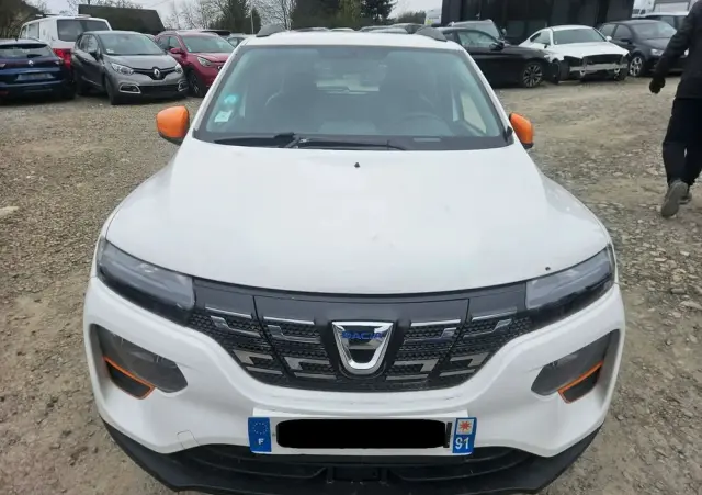 DACIA Spring ESSENTIAL