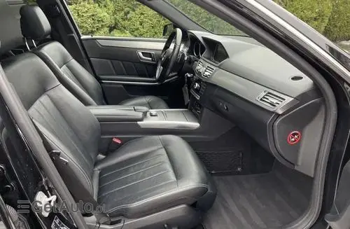 MERCEDES-BENZ Klasa E 