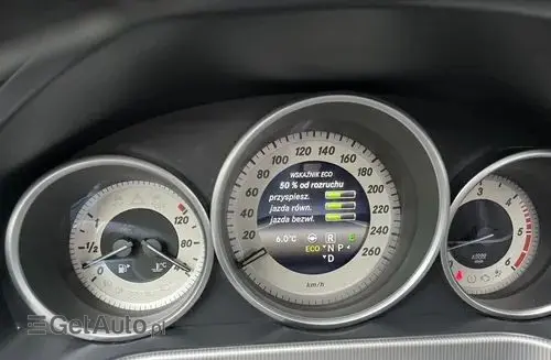 MERCEDES-BENZ Klasa E 