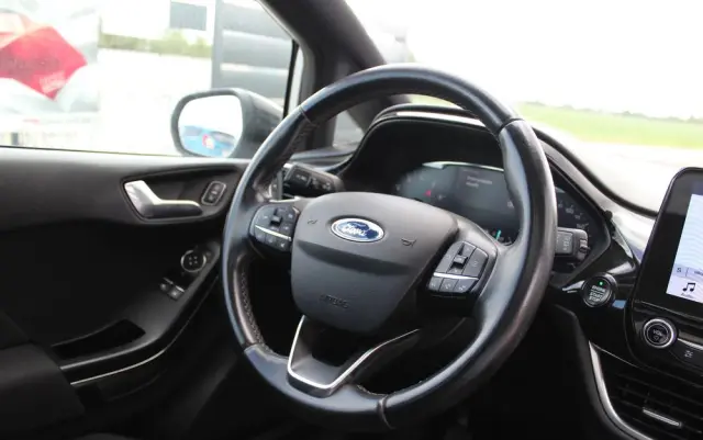 FORD Fiesta 1.0 EcoBoost Titanium ASS