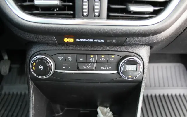 FORD Fiesta 1.0 EcoBoost Titanium ASS