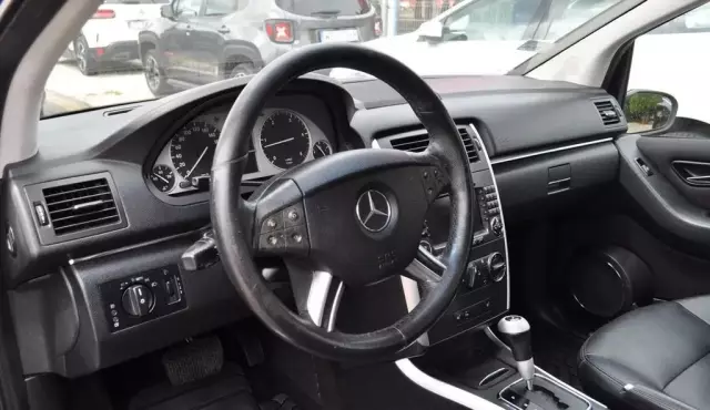 MERCEDES-BENZ Klasa B 