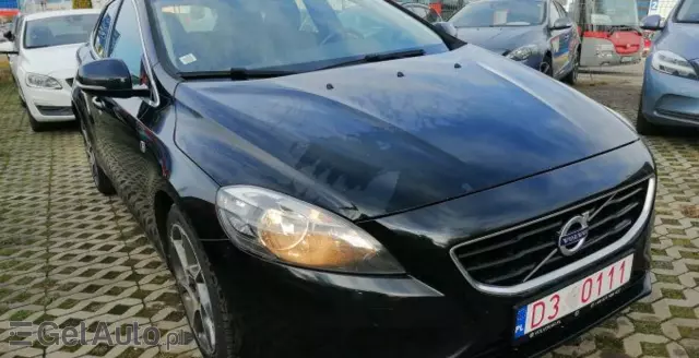 VOLVO V40 1.6 D2 (115 KM)