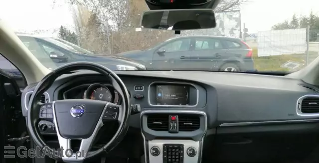 VOLVO V40 1.6 D2 (115 KM)