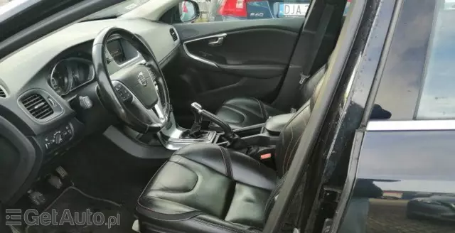 VOLVO V40 1.6 D2 (115 KM)