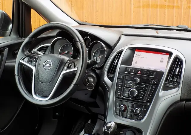 OPEL Astra 1.4 Edition