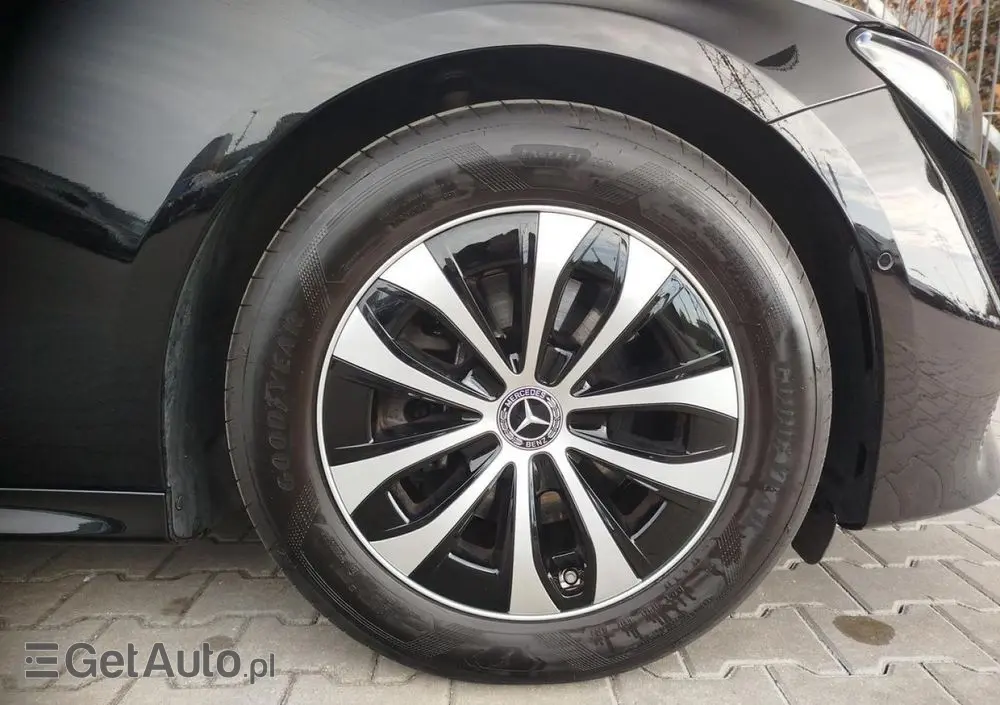 MERCEDES-BENZ Klasa E 