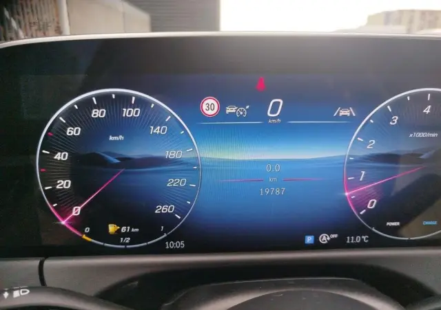 MERCEDES-BENZ Klasa E 