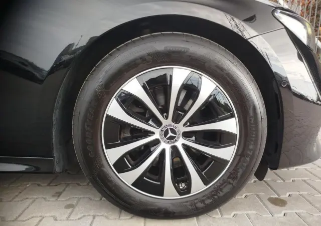 MERCEDES-BENZ Klasa E 