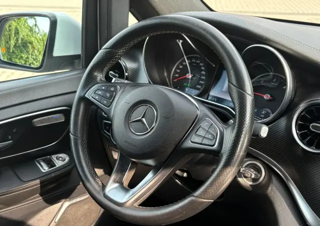 MERCEDES-BENZ Klasa V 300 d Exclusive 9G-Tronic (d³ugi)