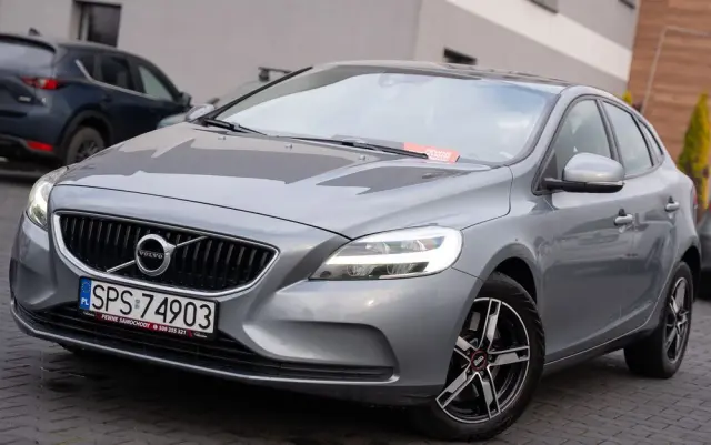 VOLVO V40 D2 Geartronic Momentum