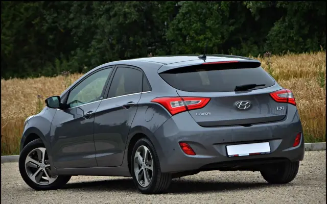 HYUNDAI I30 1.6 CRDi Premium