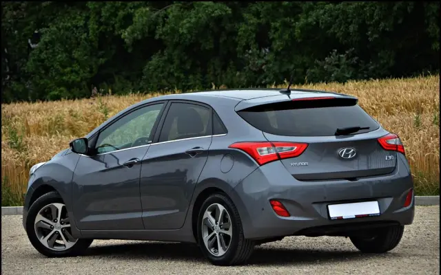 HYUNDAI I30 1.6 CRDi Premium