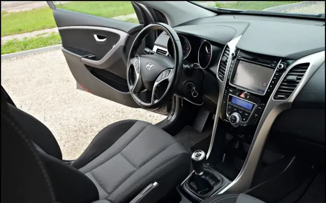 HYUNDAI I30 1.6 CRDi Premium