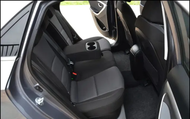HYUNDAI I30 1.6 CRDi Premium