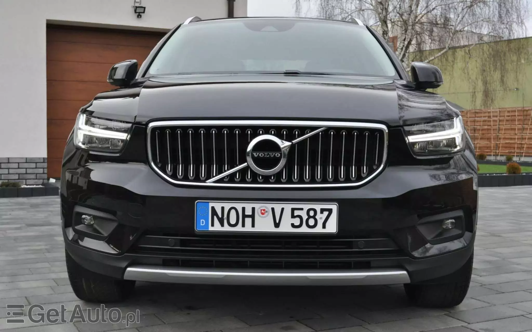 VOLVO XC 40 D3 AWD Momentum Pro
