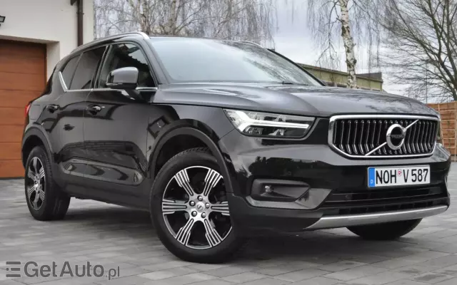 VOLVO XC 40 D3 AWD Momentum Pro