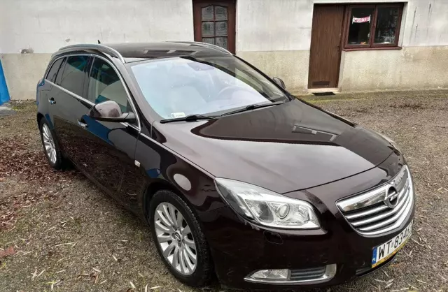 OPEL Insignia 