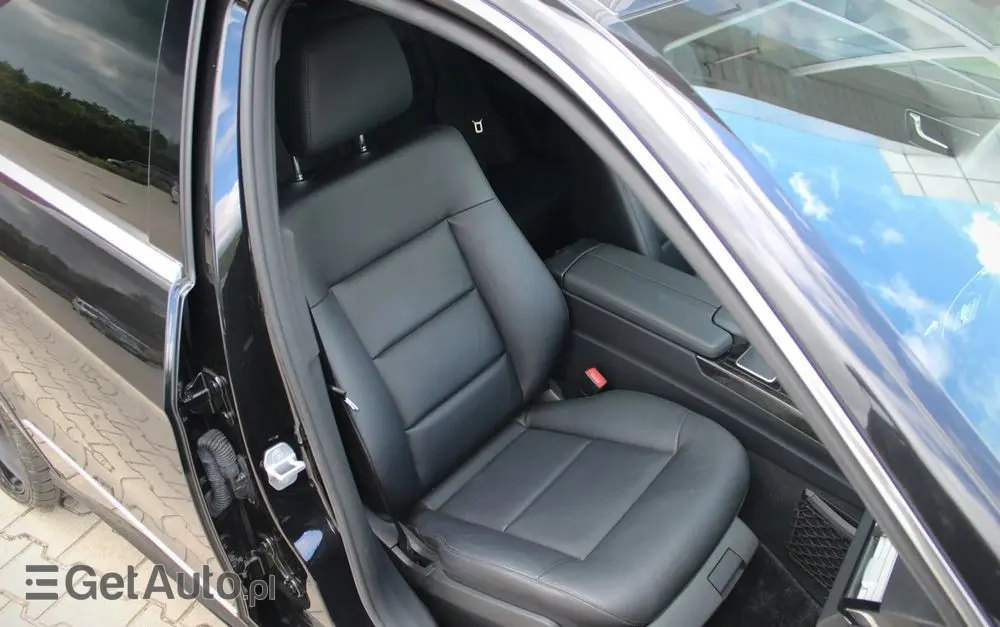 MERCEDES-BENZ Klasa E 350 4Matic Avantgarde Sport Edition