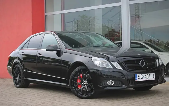 MERCEDES-BENZ Klasa E 350 4Matic Avantgarde Sport Edition