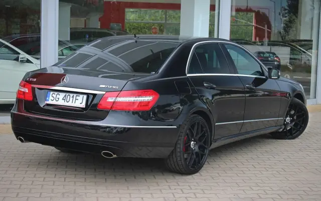 MERCEDES-BENZ Klasa E 350 4Matic Avantgarde Sport Edition