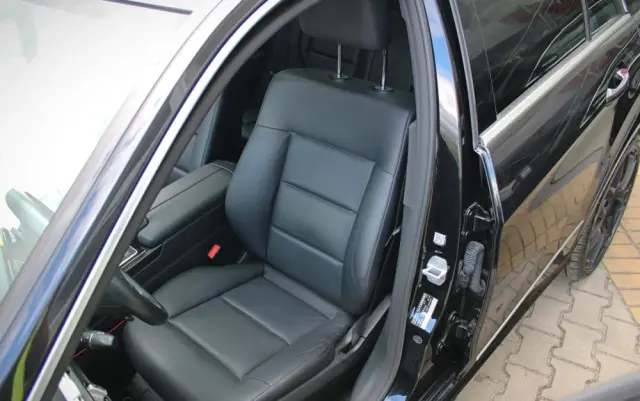 MERCEDES-BENZ Klasa E 350 4Matic Avantgarde Sport Edition