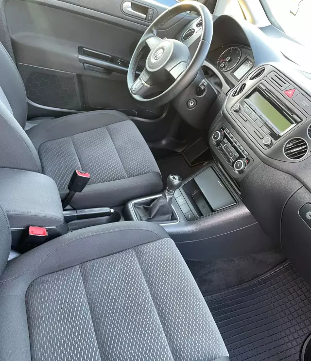 VOLKSWAGEN Golf 2.0 TDI (110 KM)