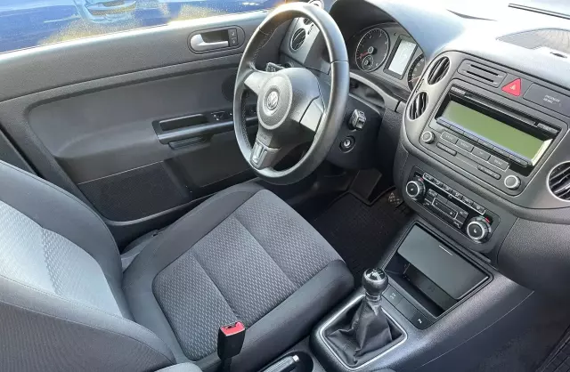 VOLKSWAGEN Golf 2.0 TDI (110 KM)