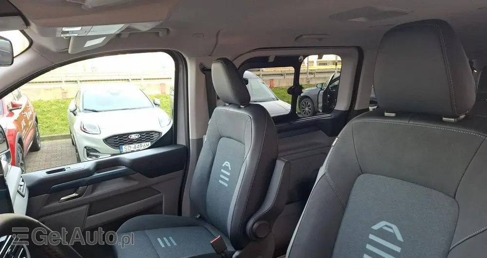 FORD Tourneo Custom 