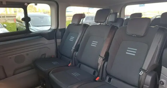 FORD Tourneo Custom 