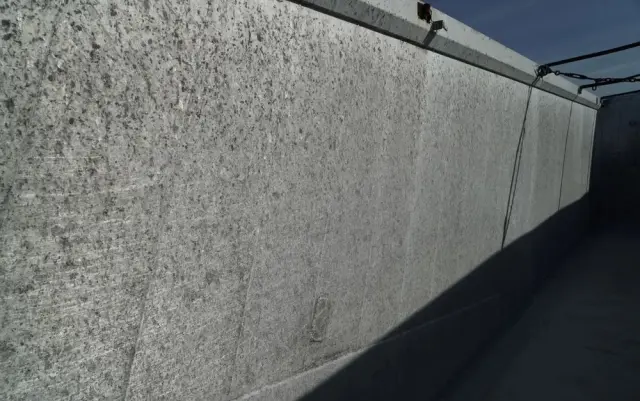 WIELTON WYWROTKA 55 M3 / ALUMINIOWA / OŚ PODNOSZONA / OSIE SAF / ALUFELGI 