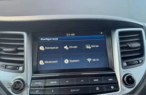 HYUNDAI Tucson 