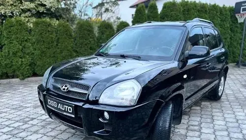HYUNDAI Tucson 